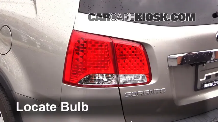 2013 Kia Sorento LX 2.4L 4 Cyl. Sport Utility (4 Door) Lights
